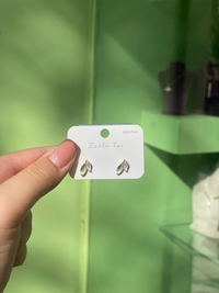 دوبرگ سفید سبز